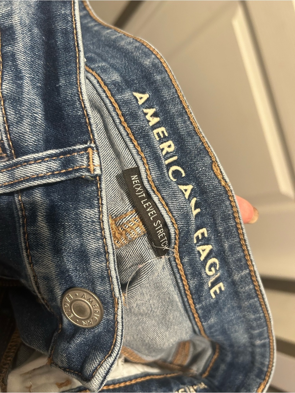 American Eagle Outfitters Ripped Mid-Blue Skinny Jeans - Picture 5 of 5
